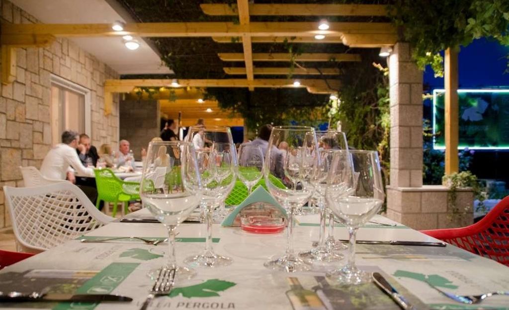 Villa Pergola Trebinje Exteriör bild
